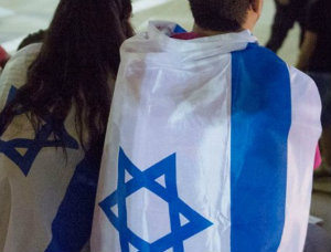 Израиль встретил спецборт с репатриантами из Украины