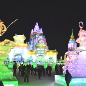 В Харбине стартовал международный фестиваль ледяных скульптур.