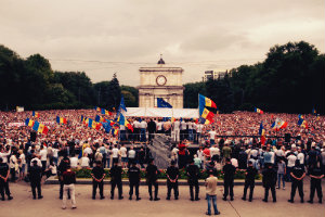 Молдавию охватили массовые митинги