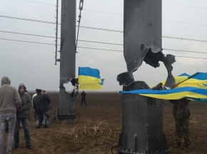 Крым обесточен в результате из-за подрыва в Херсонской области опор четырех высоковольтных линий электропередачи