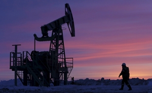 В преддверии саммита ОПЕК  цены на нефть снизились почти на 4%